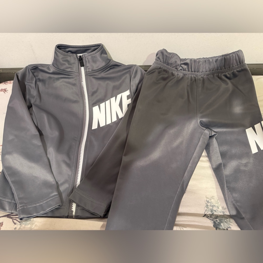 Nike track suit